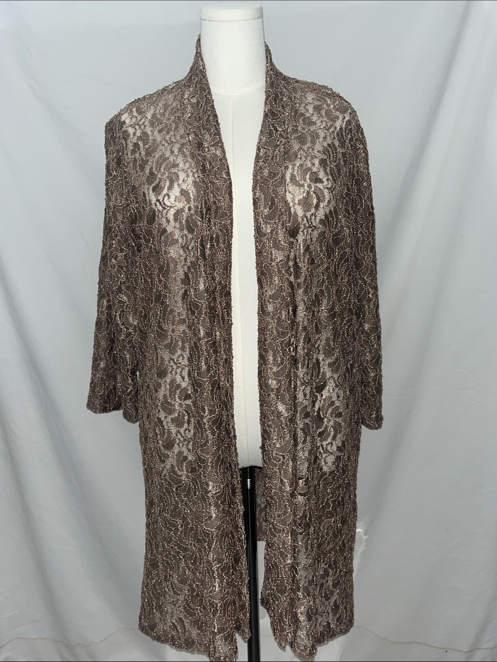 Ford Lace Kimono in Rose Gold/Taupe